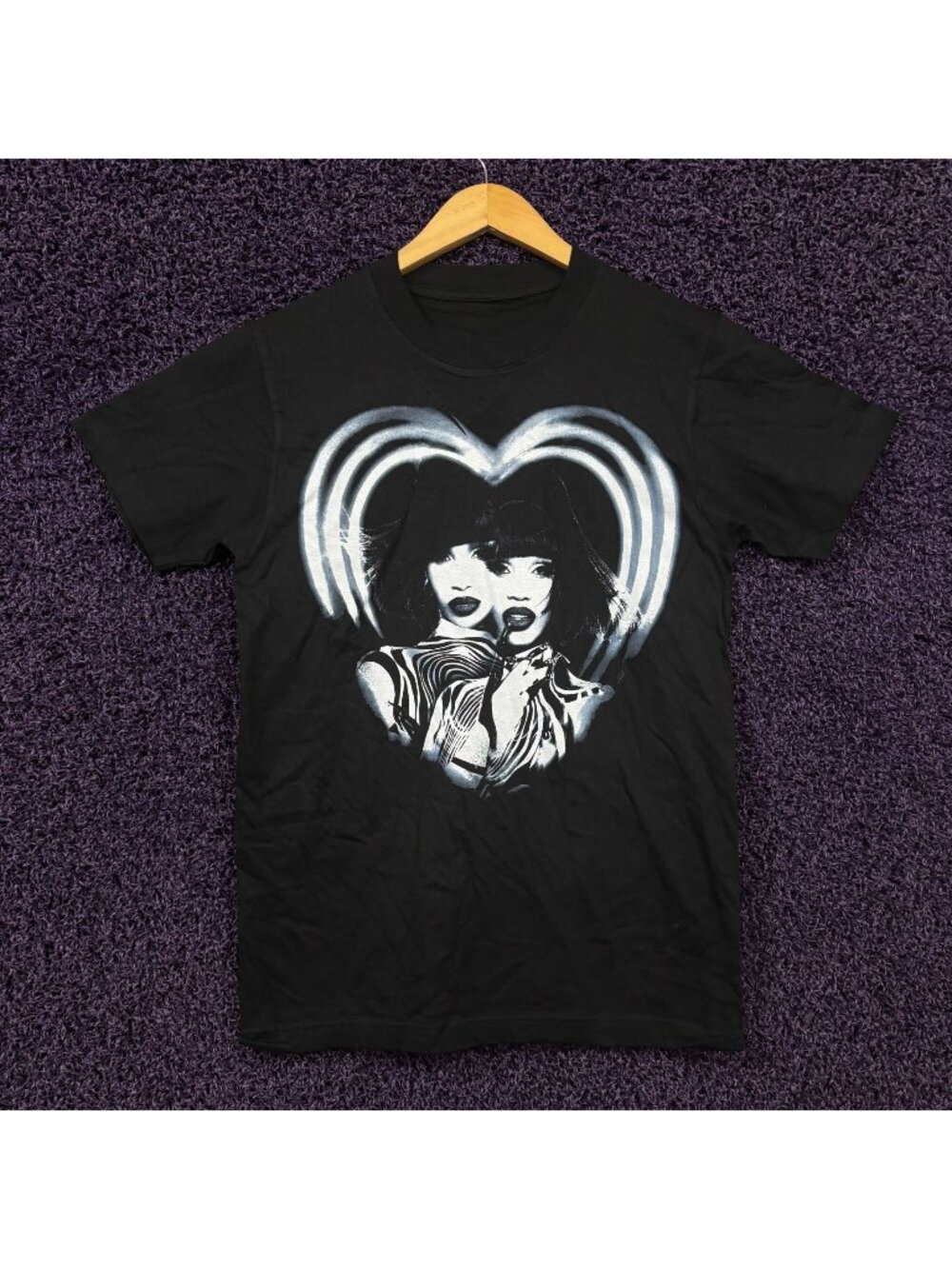 Am I The Drama? Cardi B Heart T-Shirt Size Small